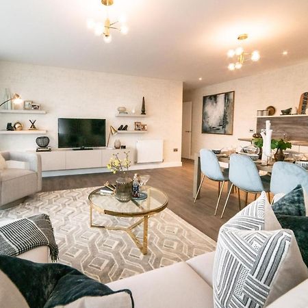 Seven Living Ashford - Modern And Spacious Apartments Εξωτερικό φωτογραφία