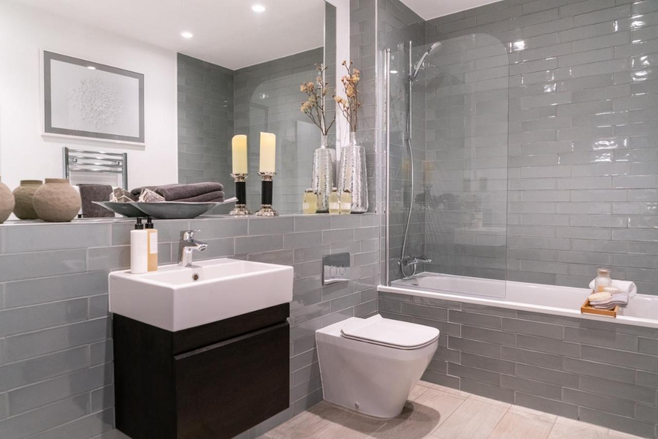 Seven Living Ashford - Modern And Spacious Apartments Εξωτερικό φωτογραφία