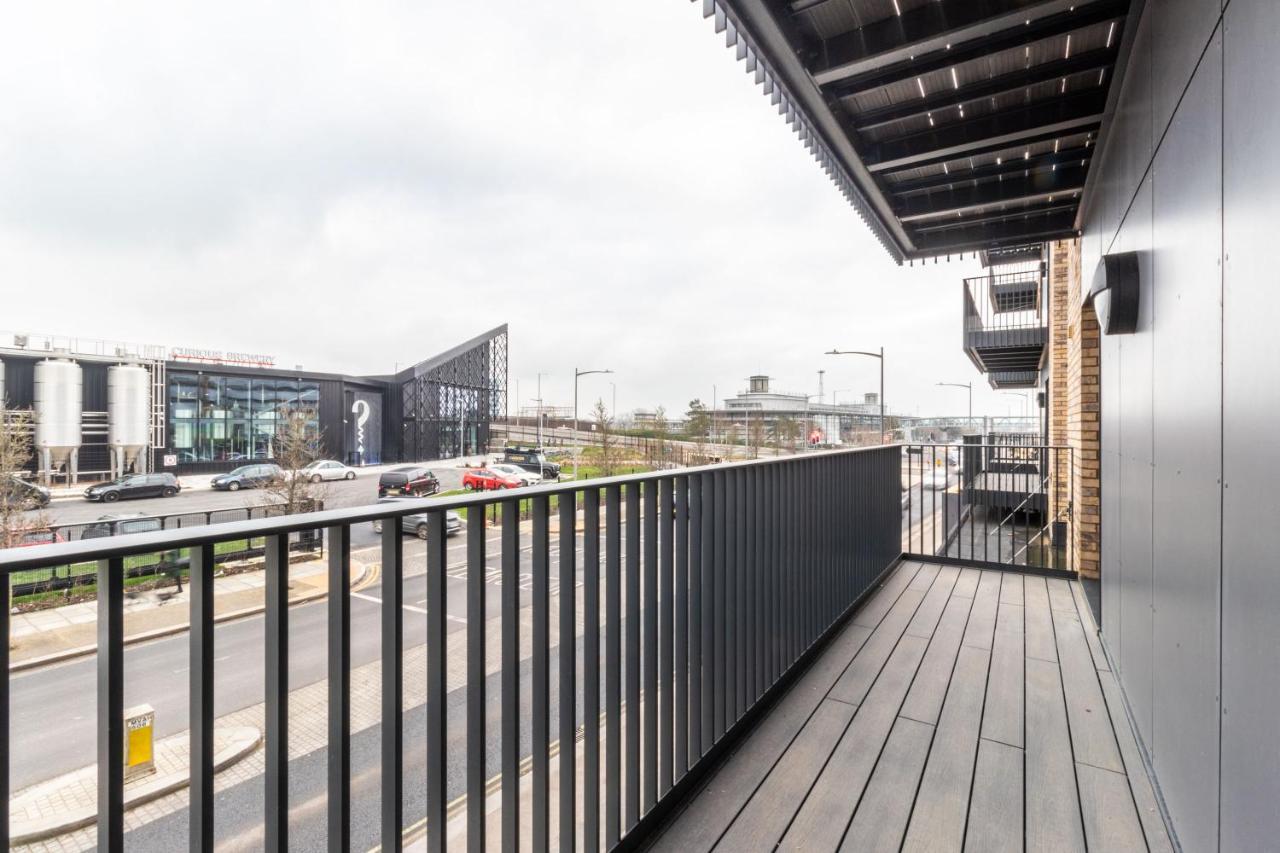 Seven Living Ashford - Modern And Spacious Apartments Εξωτερικό φωτογραφία