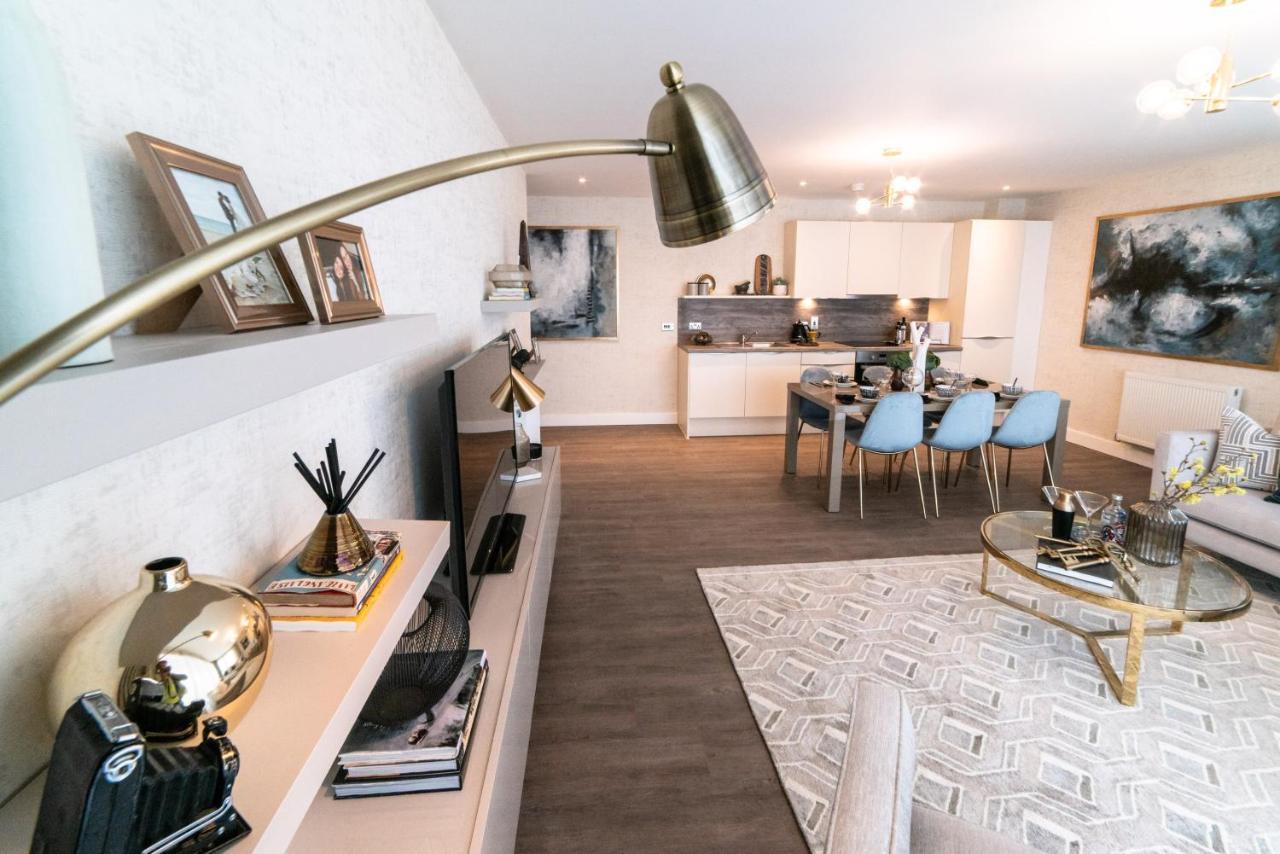 Seven Living Ashford - Modern And Spacious Apartments Εξωτερικό φωτογραφία