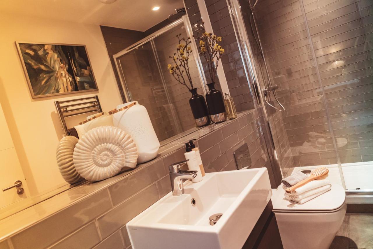 Seven Living Ashford - Modern And Spacious Apartments Εξωτερικό φωτογραφία