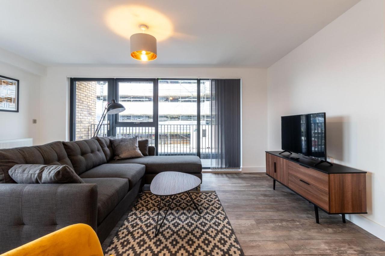 Seven Living Ashford - Modern And Spacious Apartments Εξωτερικό φωτογραφία