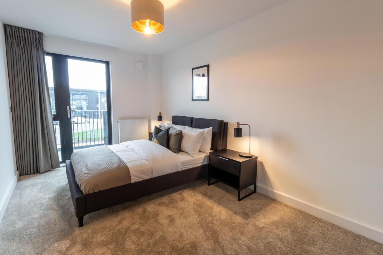Seven Living Ashford - Modern And Spacious Apartments Εξωτερικό φωτογραφία