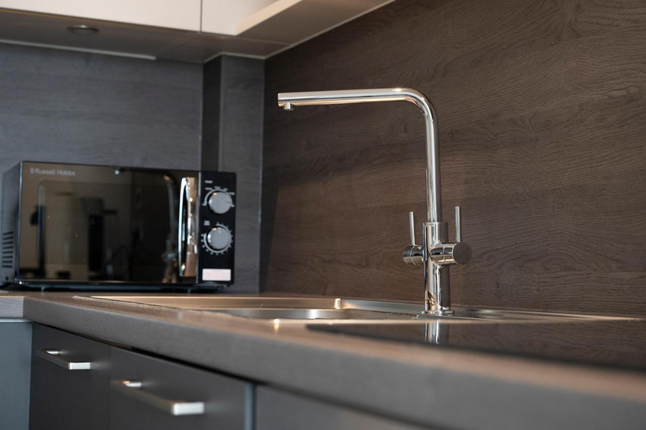 Seven Living Ashford - Modern And Spacious Apartments Εξωτερικό φωτογραφία